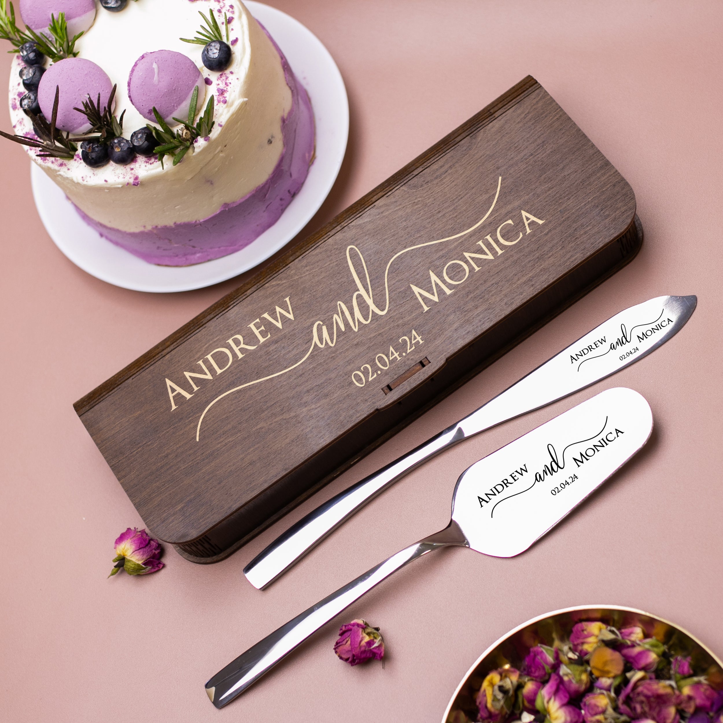 Rustic Wedding Cake Server Set - Personalized Cake Cutting Set