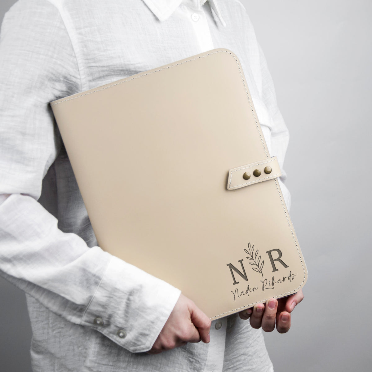 Personalized Leather Portfolio for Women - Christmas Gift Idea for Wife