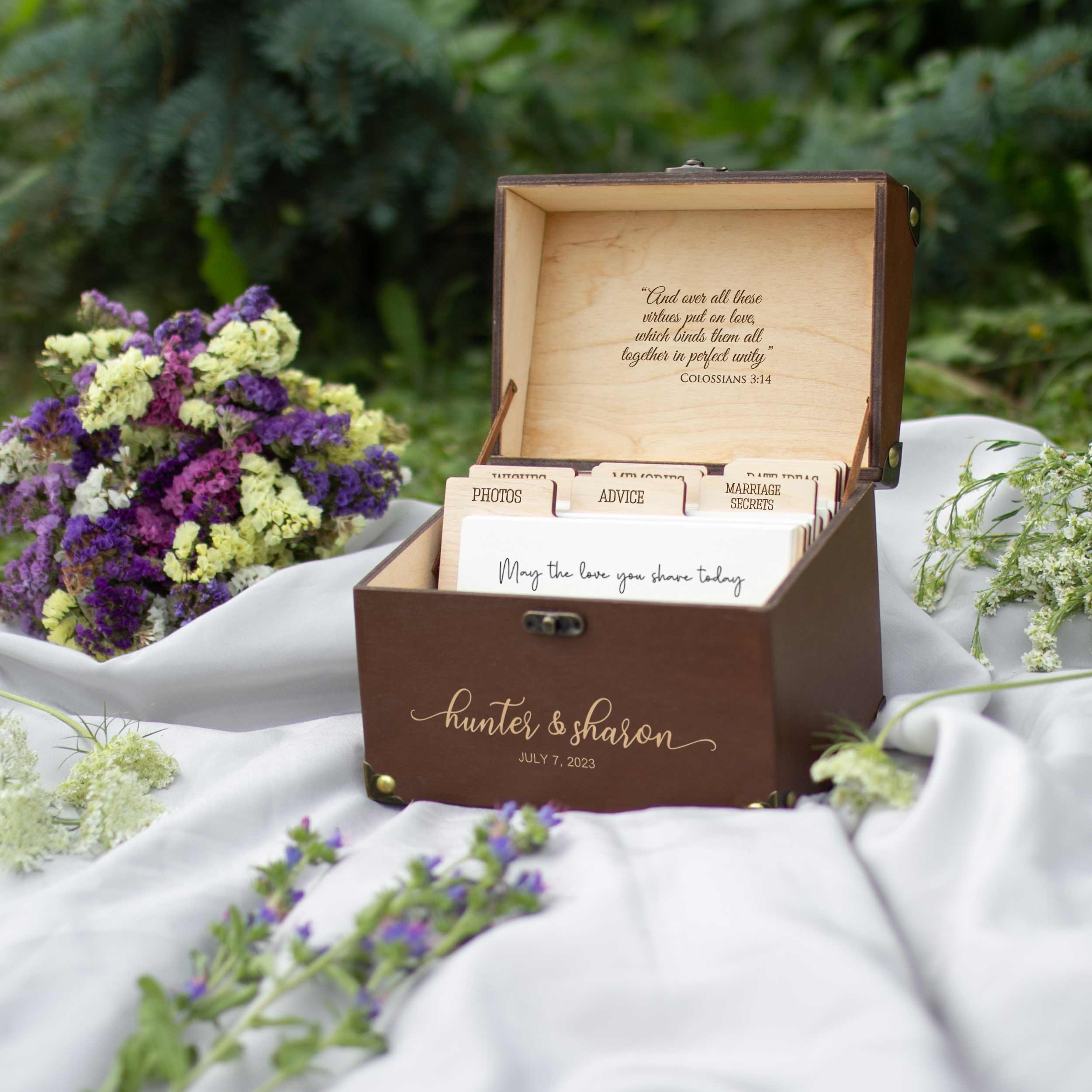 Alternative Wedding Guest Book - Wedding Memory & Advice Box with Lock