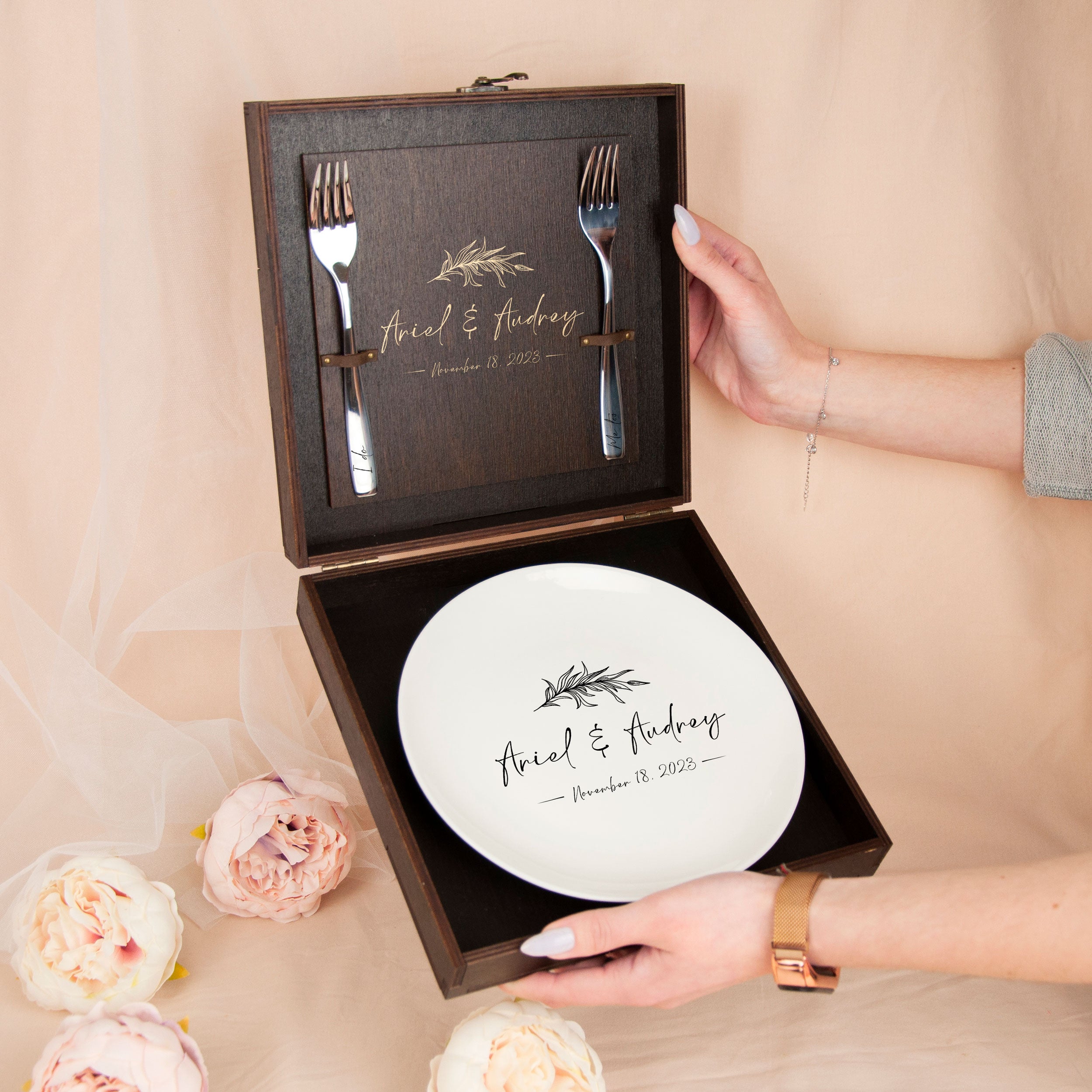 Wedding Cake Plate & Engraved Forks - Bridal Shower Gift for Bride to Be