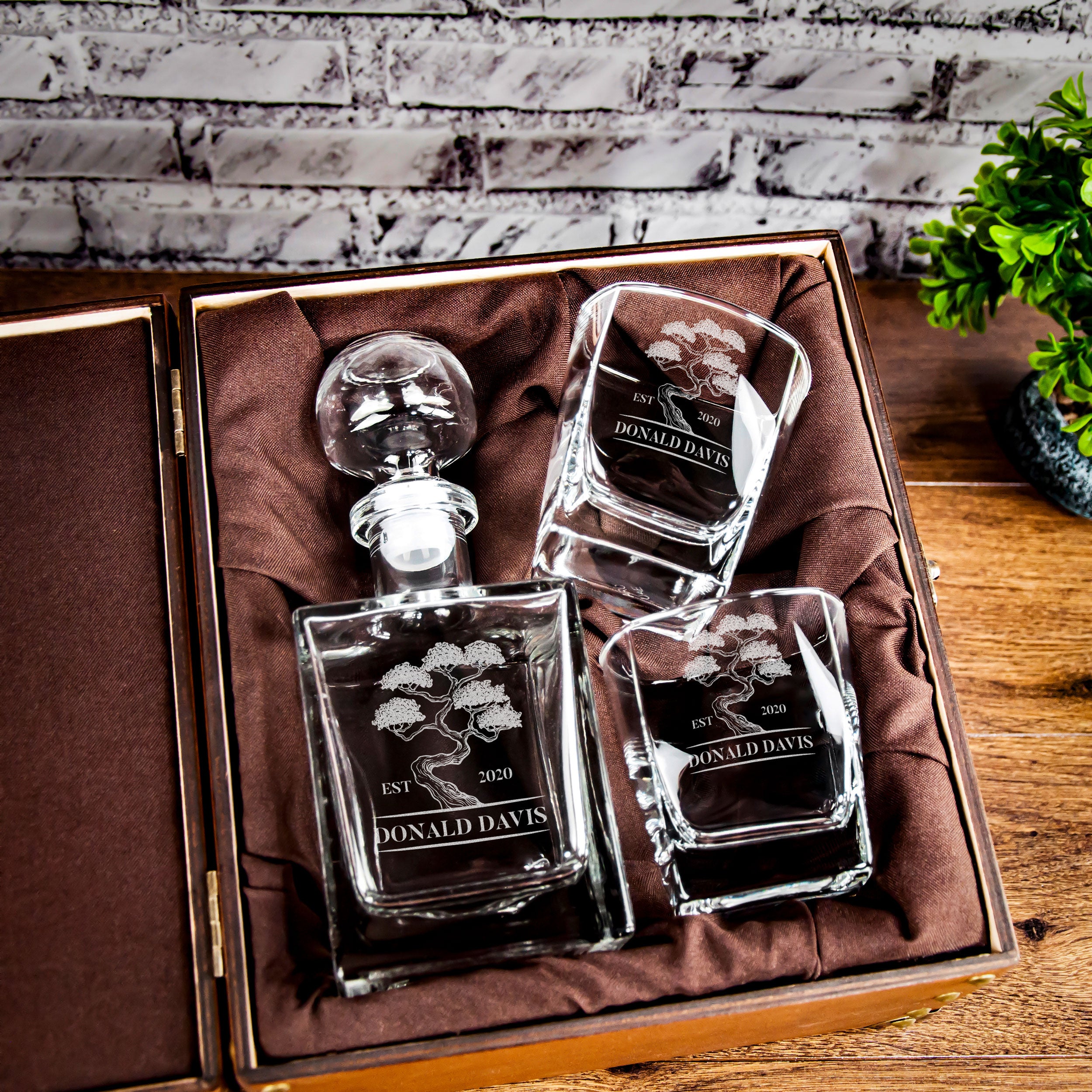 Personalized Whiskey Set Decanter & Glasses - Christmas Gift for Husband