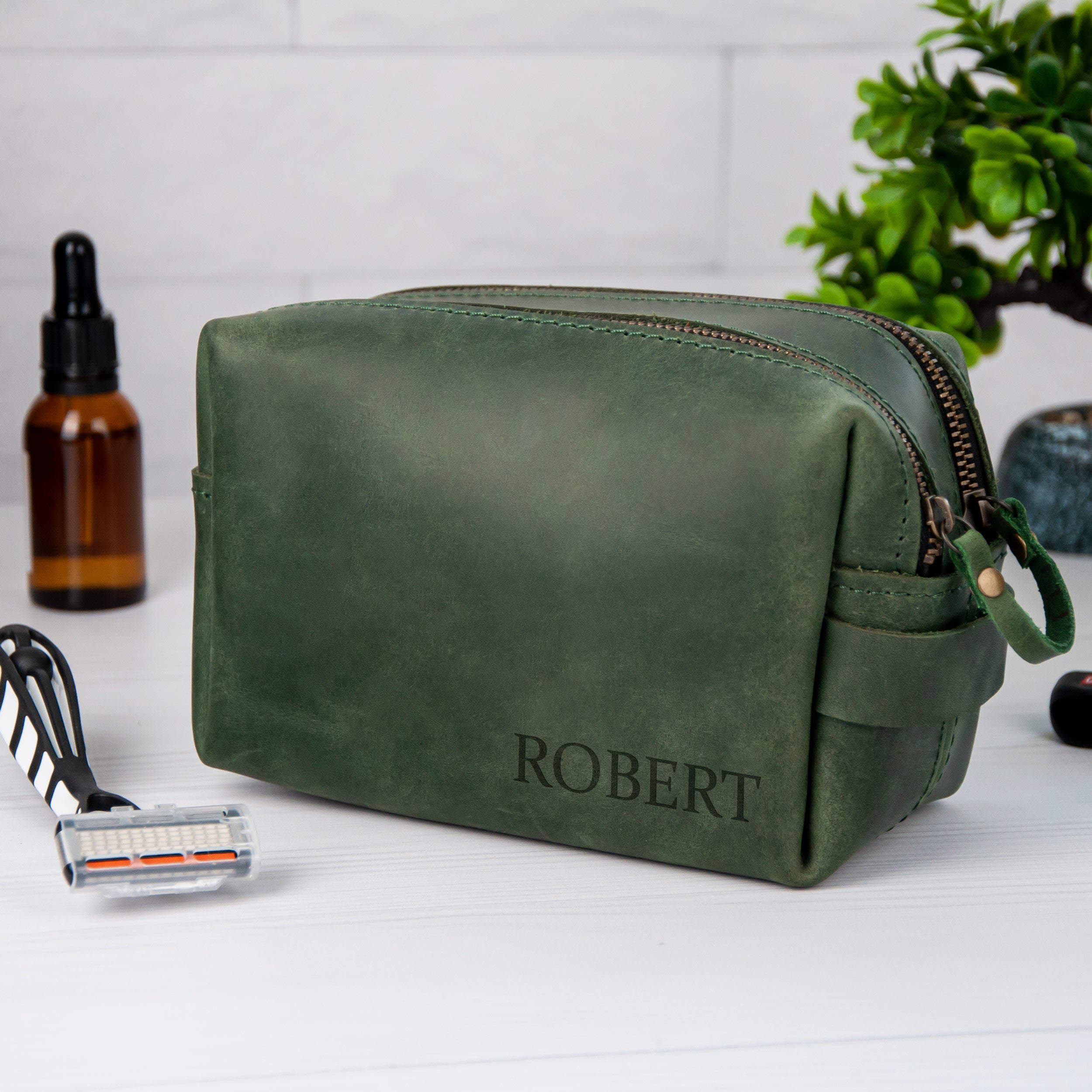 Rustic Leather Dopp Kit – Personalized Shaving Bag for Men