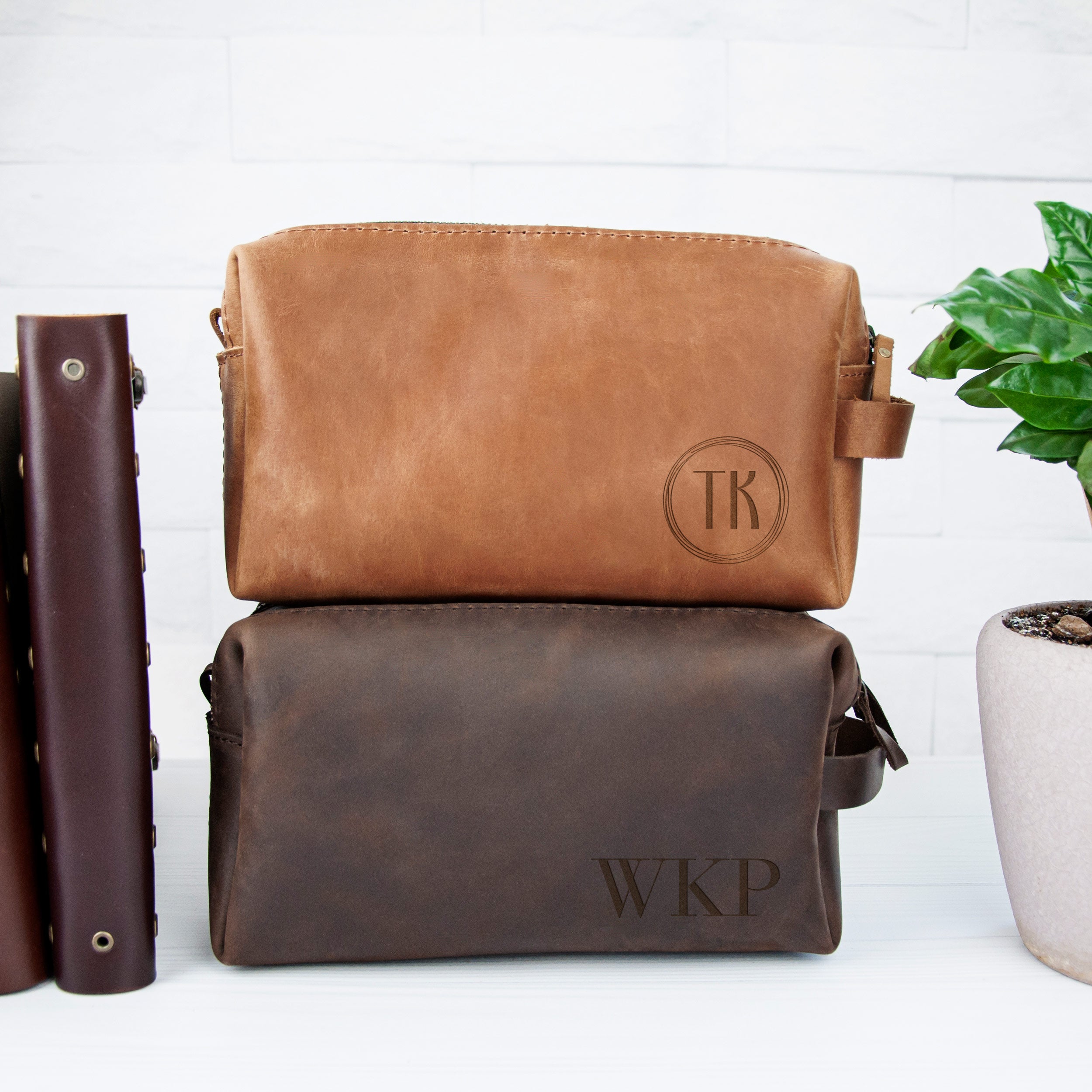 Rustic Leather Dopp Kit – Personalized Shaving Bag for Men