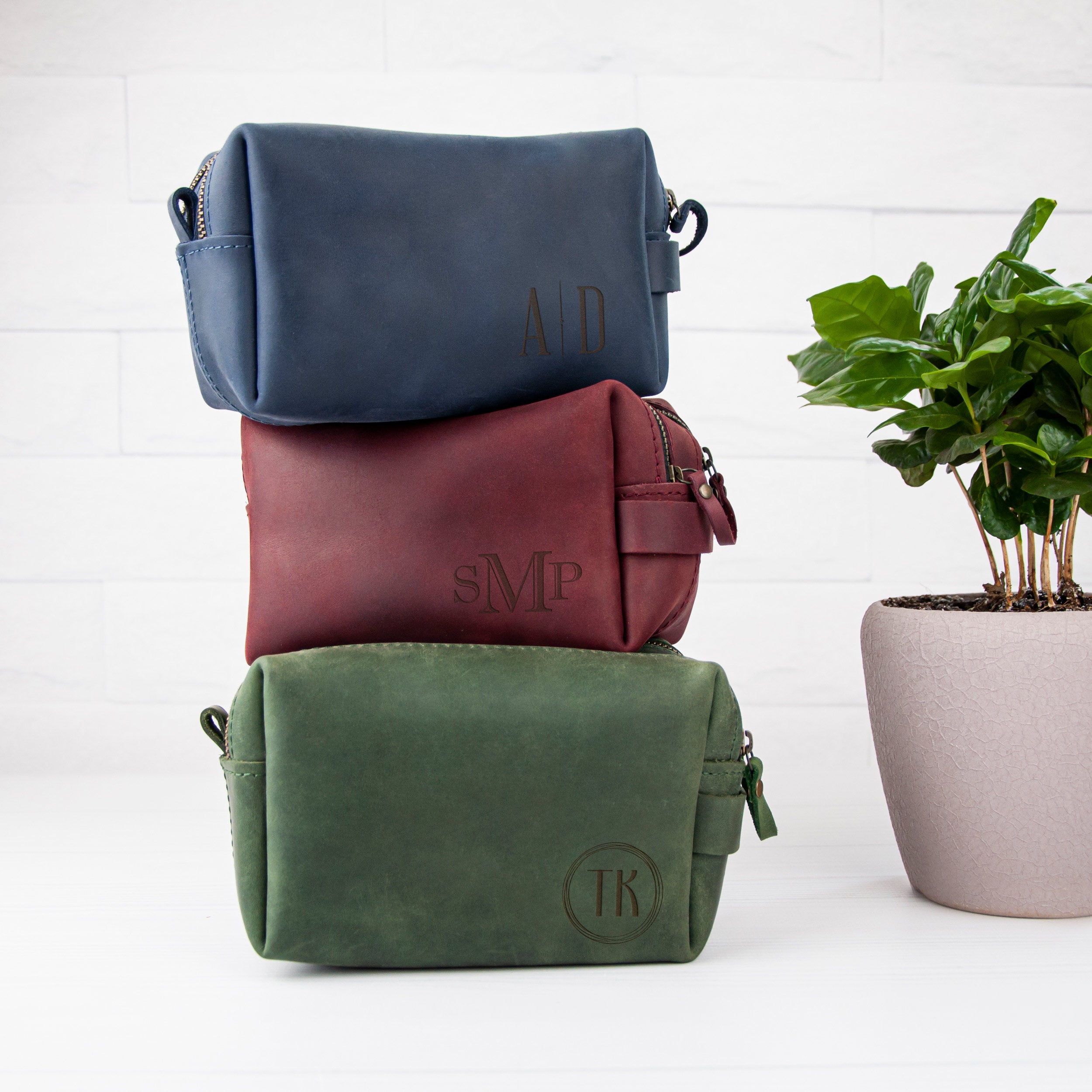 XL Personalized Leather Toiletry bag - Christmas Gift for Boyfriend