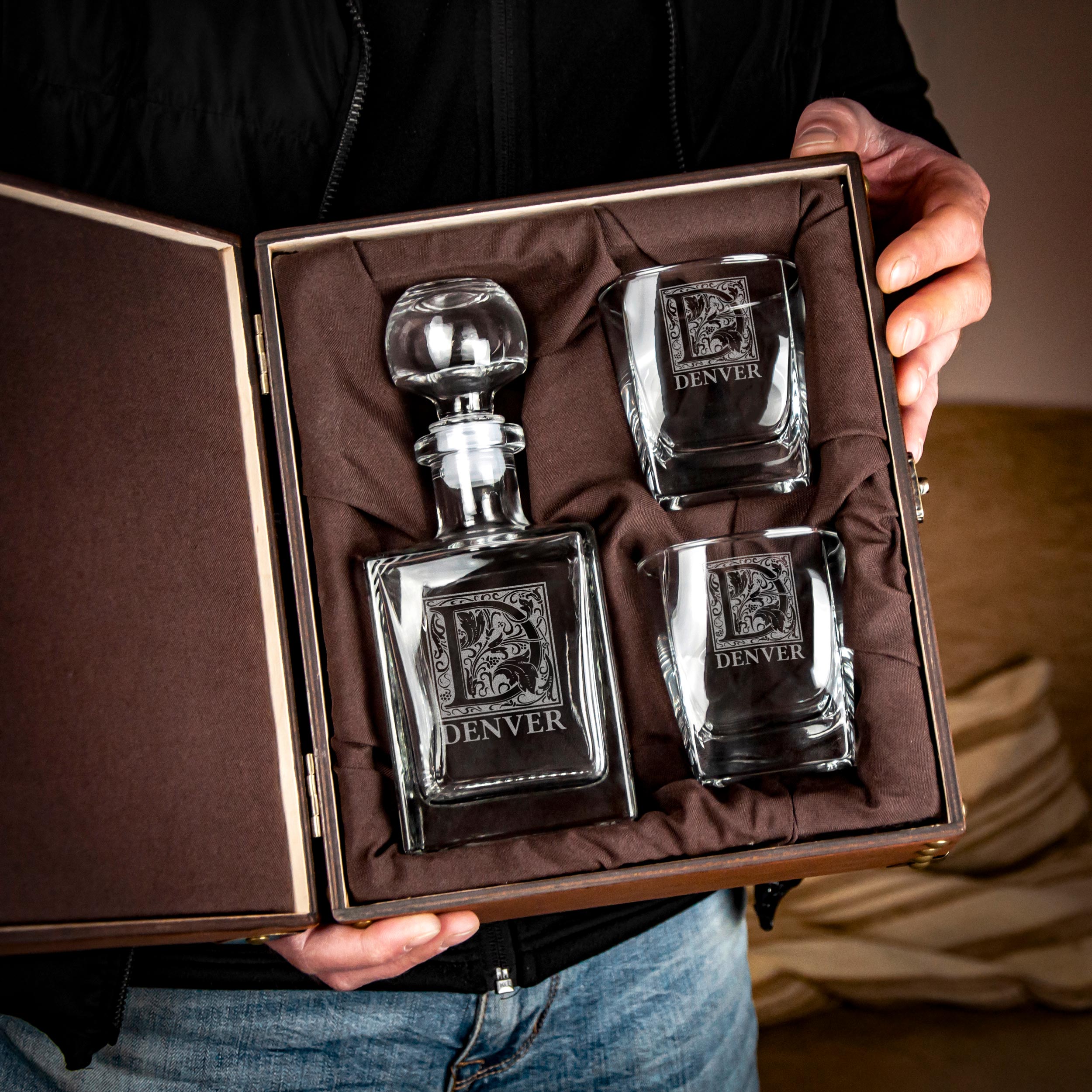 Personalized Whiskey Set Decanter & Glasses - Christmas Gift for Husband