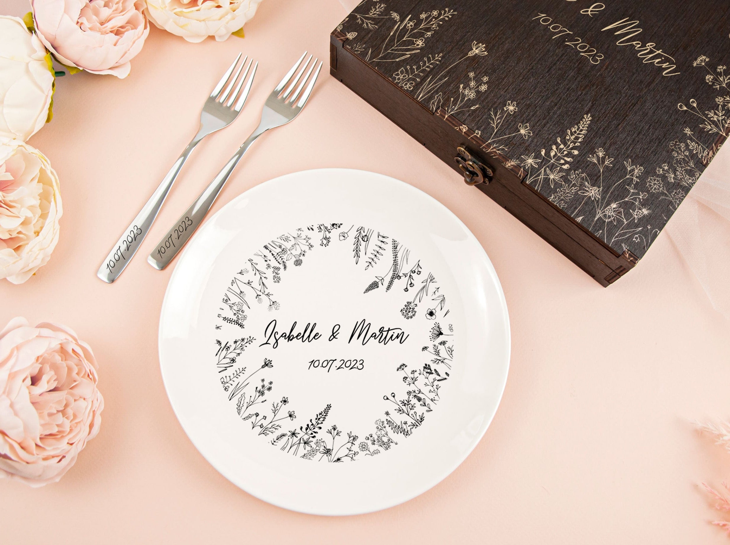 Mr & Mrs Plate with Forks Set with Wildflowers - Engagement Gifts