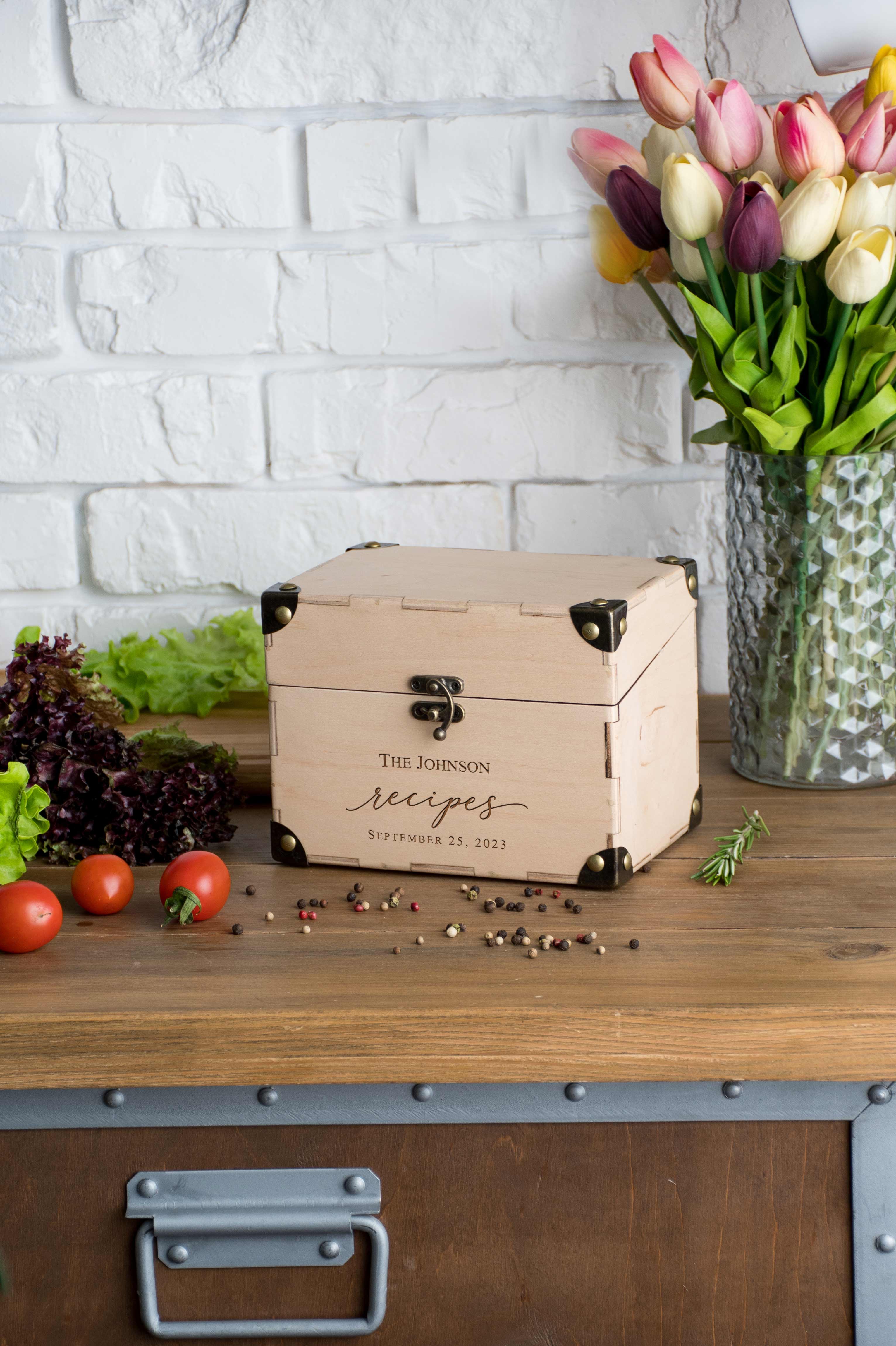 Wooden Heirloom Recipe Box with Dividers and Cards - Kitchen Recipe Storage Box