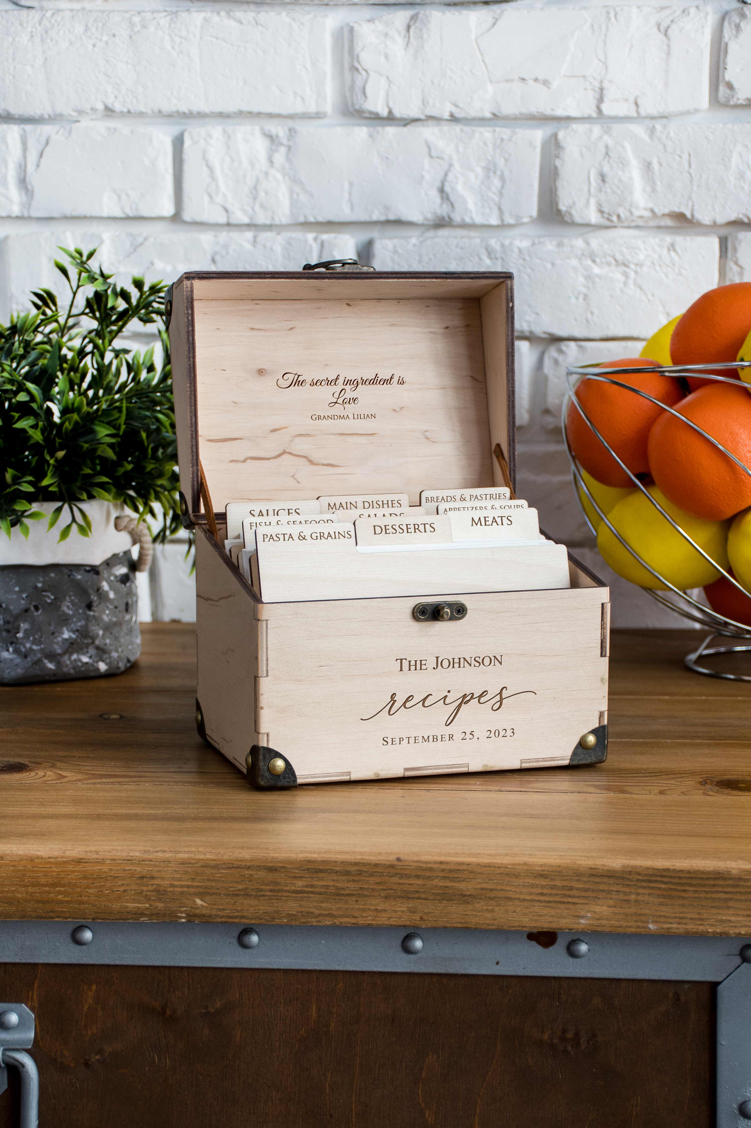 Wooden Heirloom Recipe Box with Dividers and Cards - Kitchen Recipe Storage Box