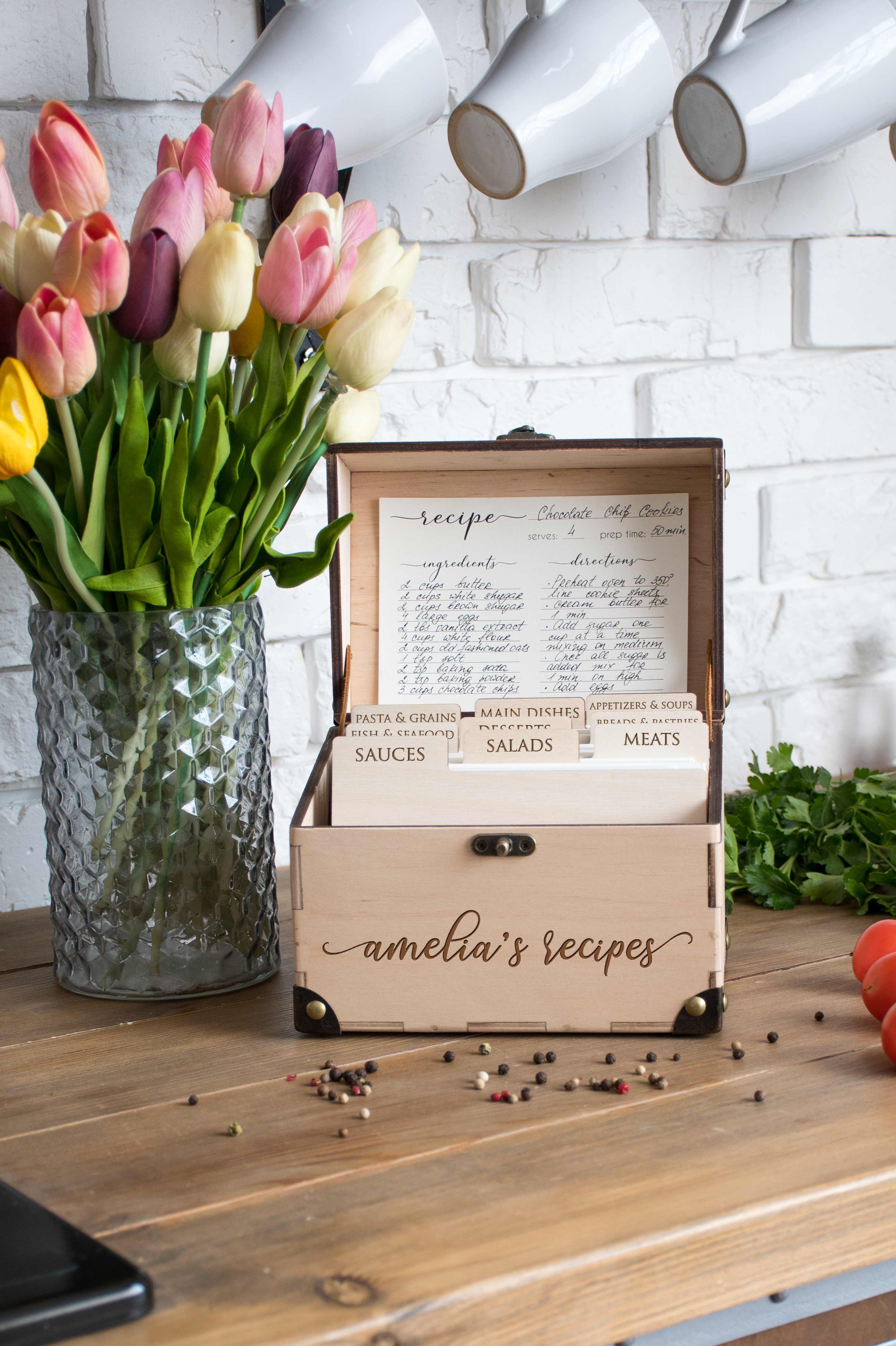 Wooden Recipe Box 4x6 or 5x7 - Personalized Bridal Shower Gift