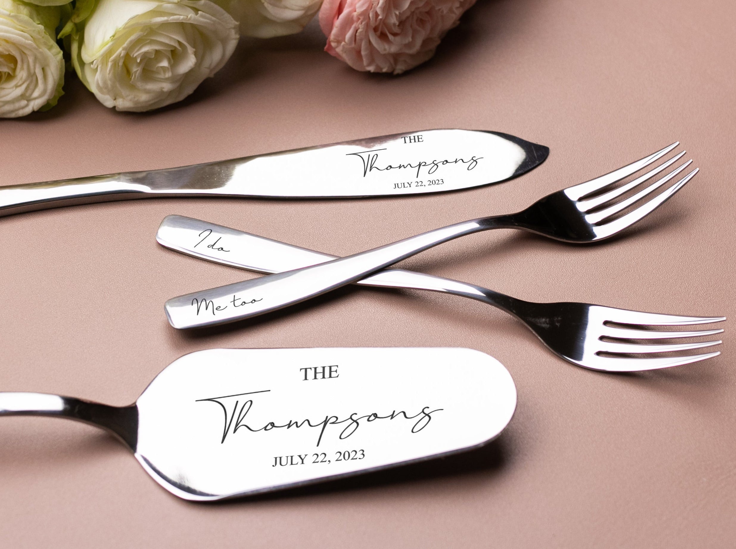 Bridal shower gift - Wedding cake cutting set & forks - I do, Me too