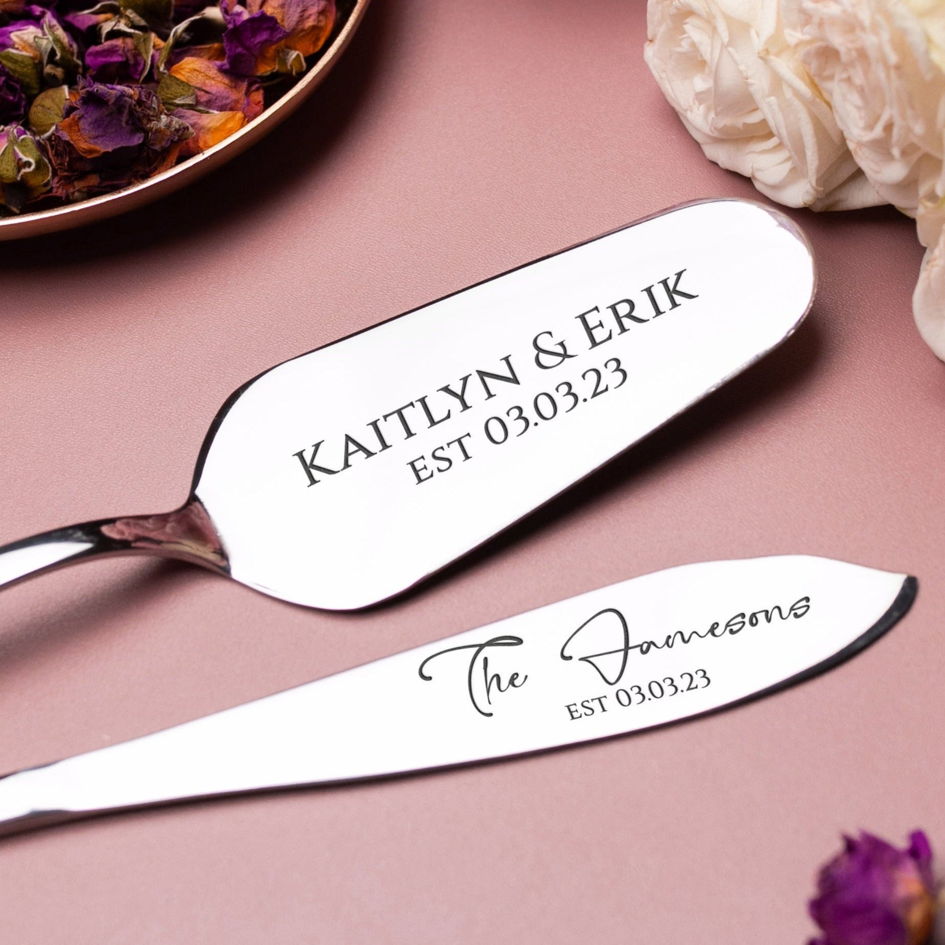 Personalized Cake Cutting Set - Wedding Gift for Couple
