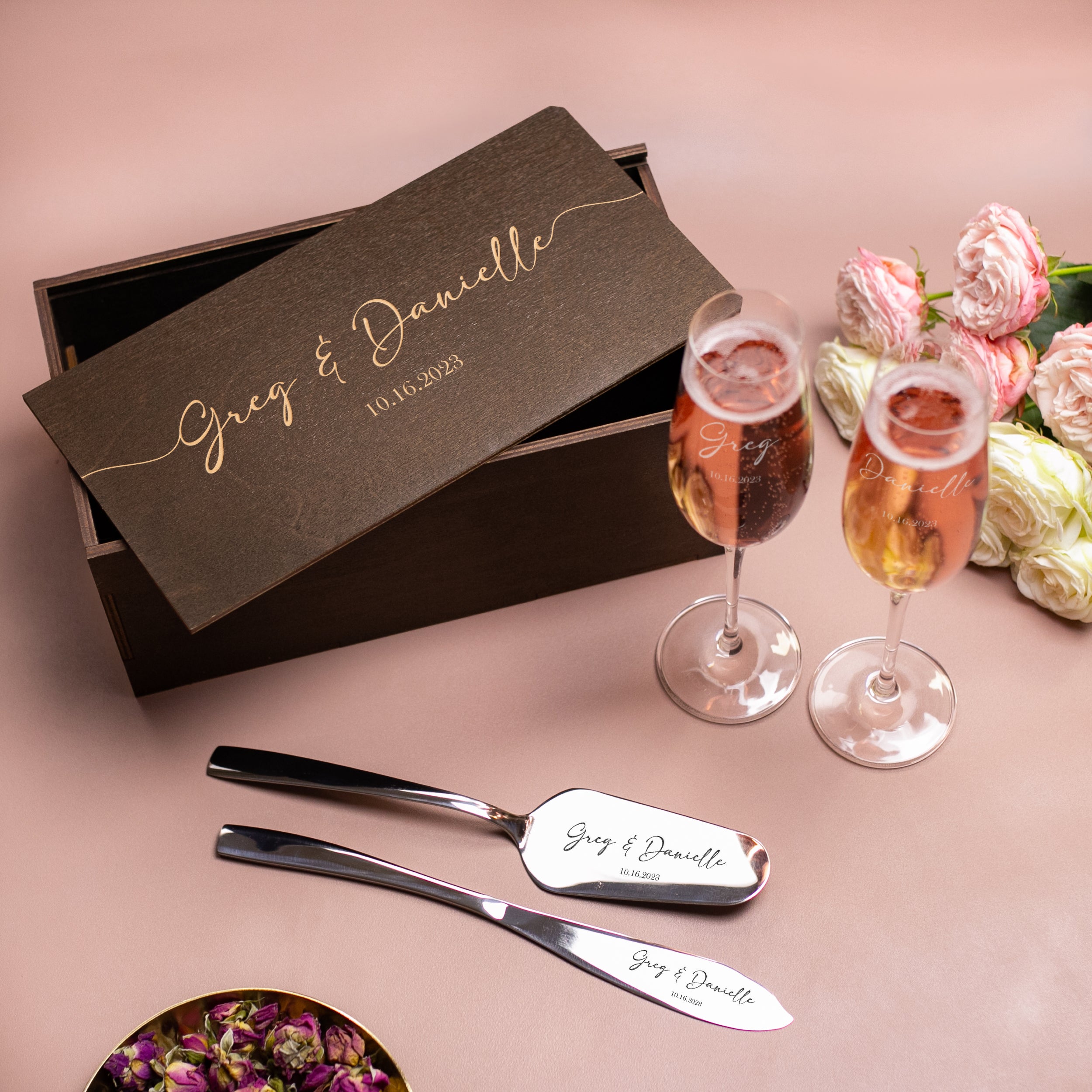 Unique Wedding Toasting Glasses & Personalized Cake Knife and Server