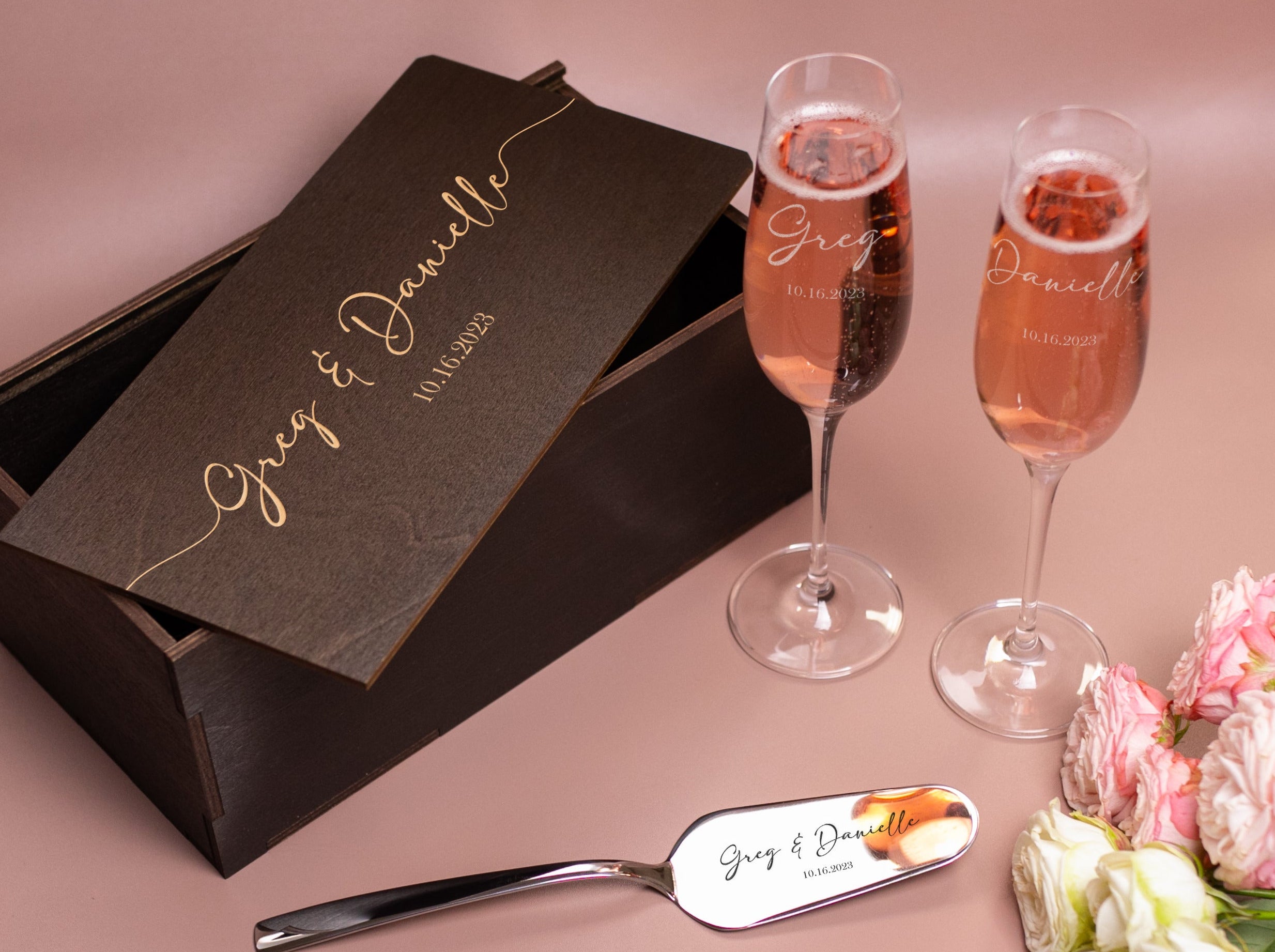 Unique Wedding Toasting Glasses & Personalized Cake Knife and Server