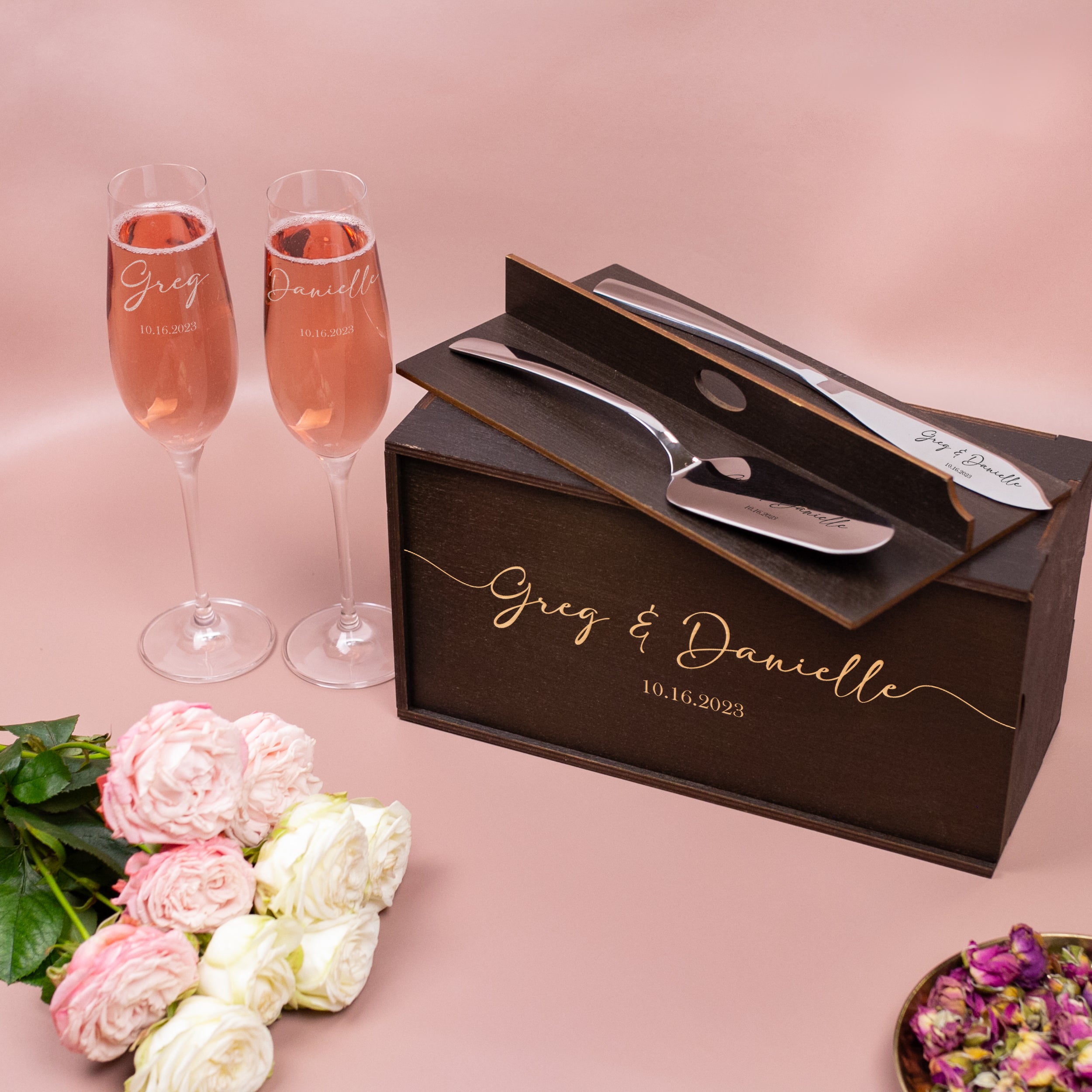 Unique Wedding Toasting Glasses & Personalized Cake Knife and Server