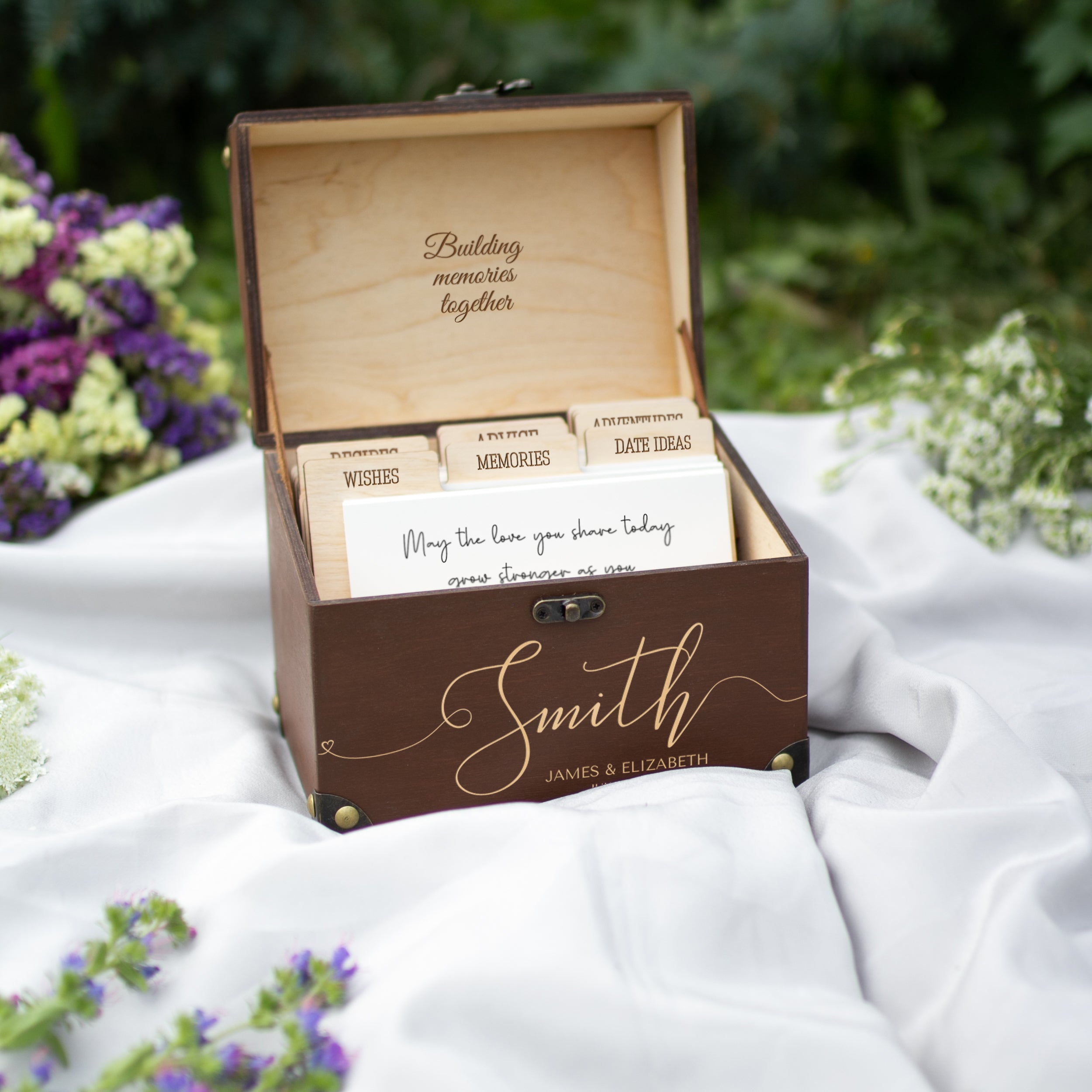 Alternative Wedding Guest Book - Wedding Memory & Advice Box with Lock