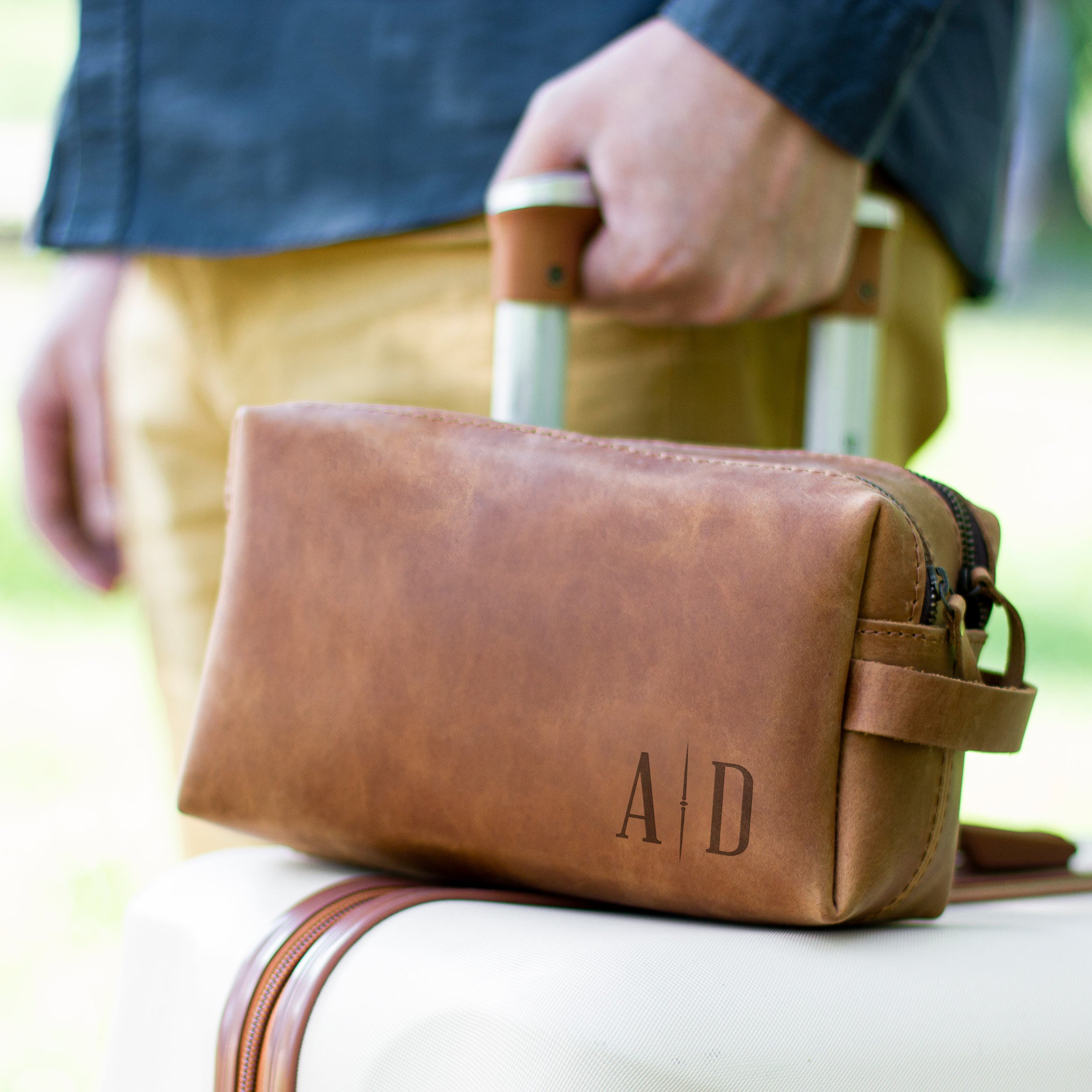 Rustic Leather Dopp Kit – Personalized Shaving Bag for Men