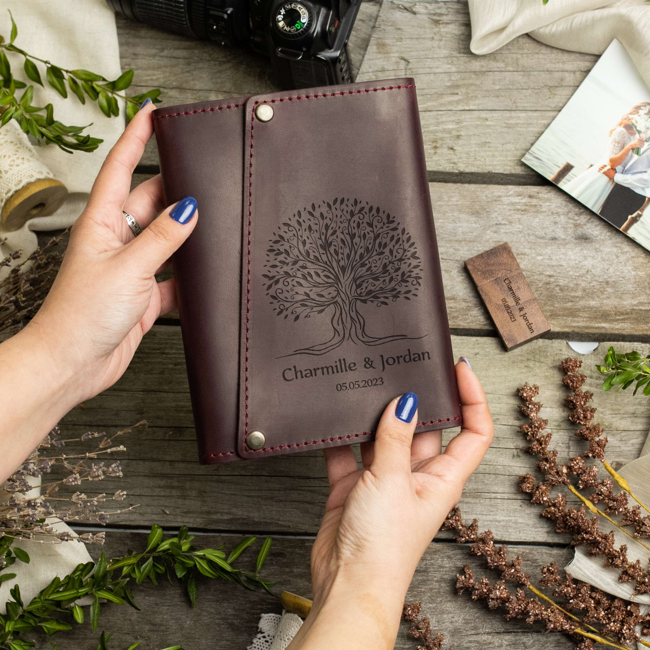 Leather Keepsake Memory Box with Family Tree - Christmas Gifts Ideas