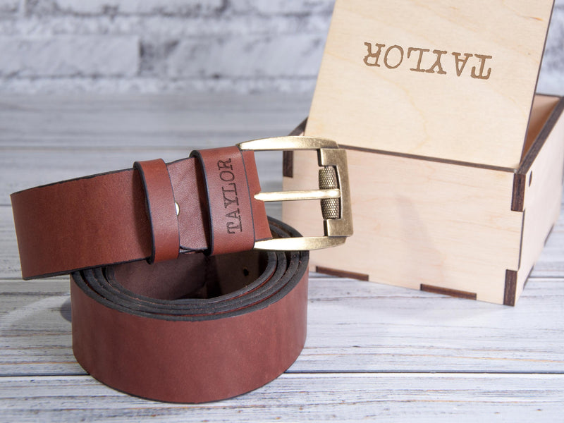 Leather belt with engraving - Personalized mens gift