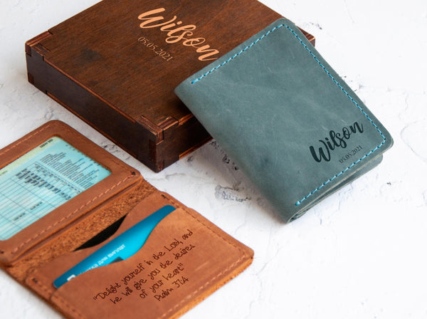 Personalized Leather Wallet for men – WoodPresentStudio