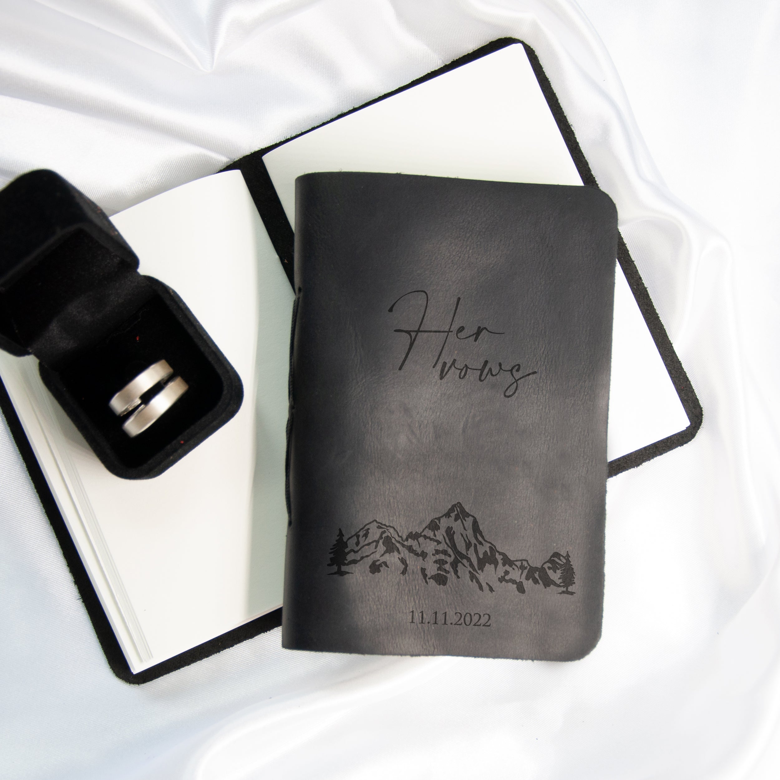 Mr & Mrs Leather Vow Books - Wedding Vows in Travel Theme