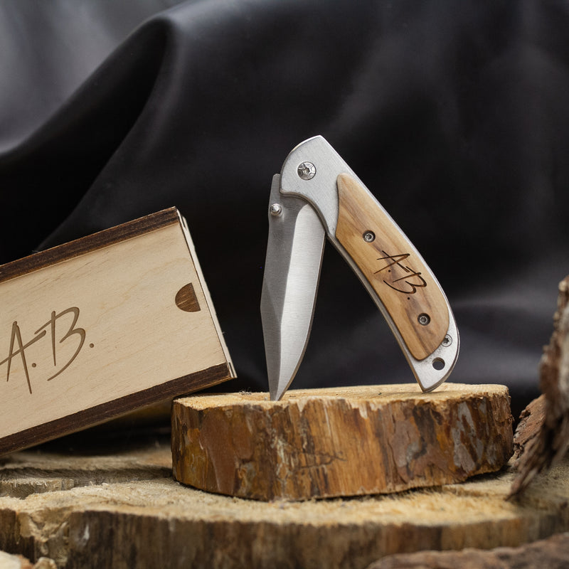 Engraved Mens Knife - Fathers Day Gift from Daughter