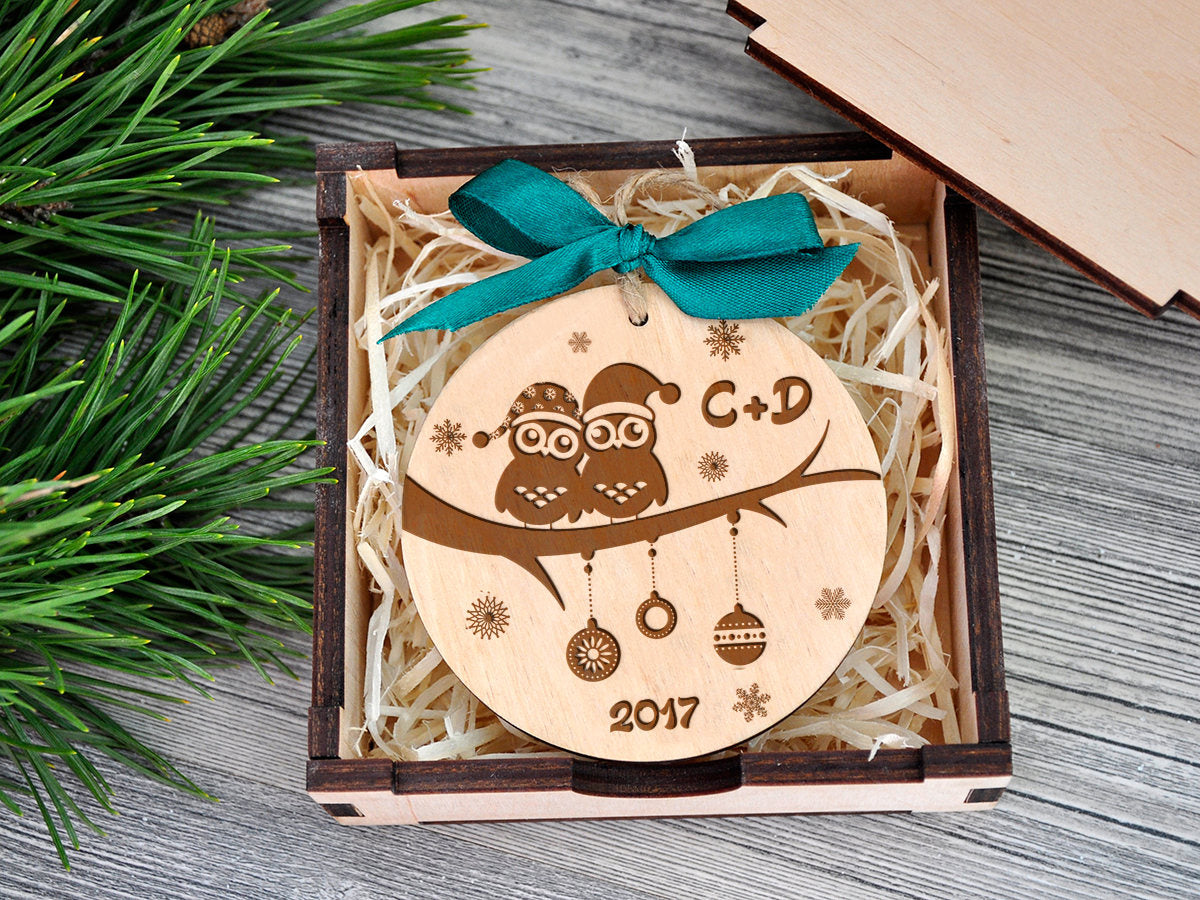 Personalized Christmas Ornaments - Engraved Owls Decoration