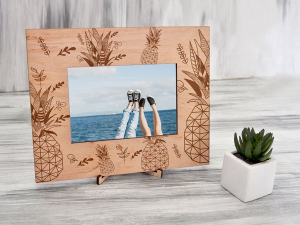 Pineapple Picture Frame - Tropical Wood Photo Frame