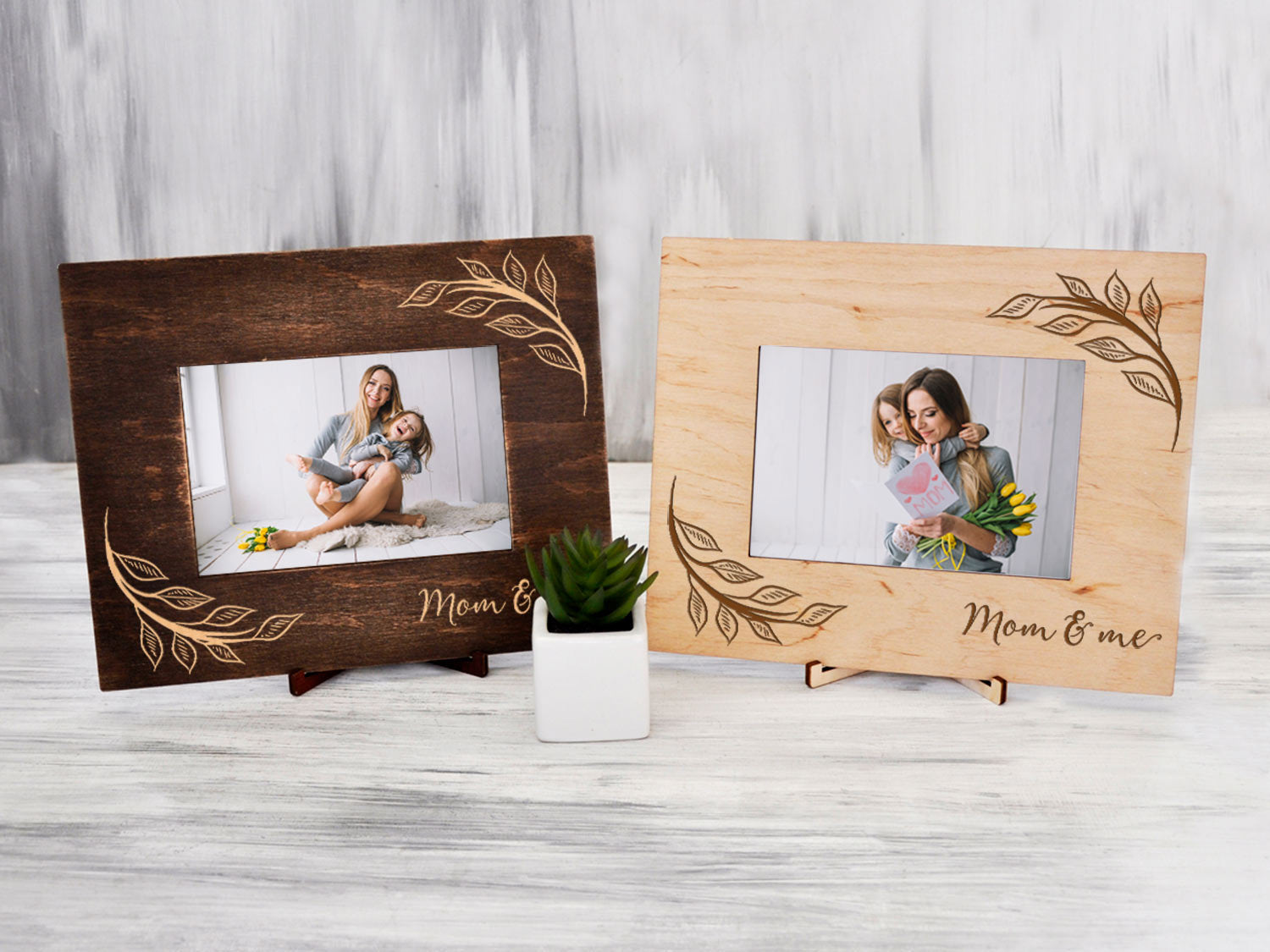 Engraved Picture Frame with Flowers - Mother's Day Gift