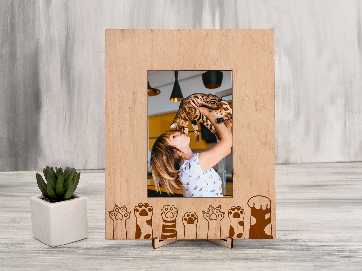 Personalized Photo Frame with Paw Print