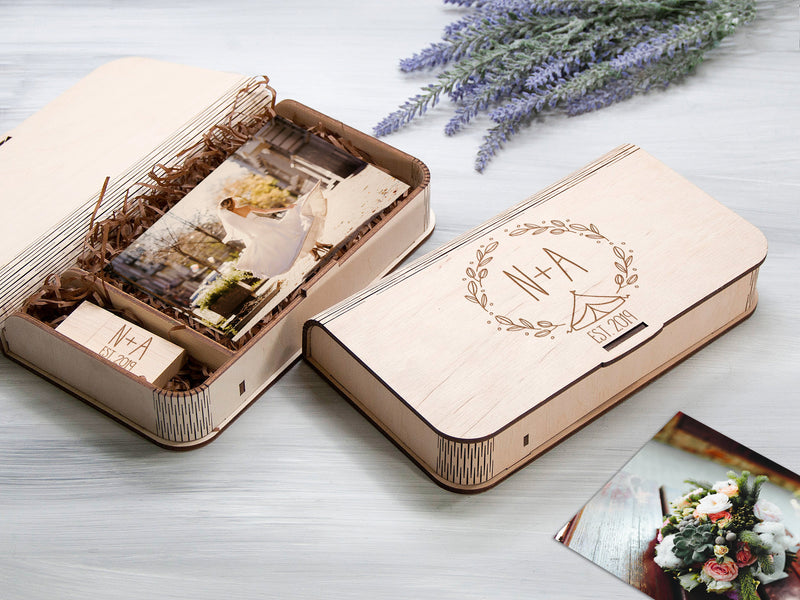 5th Anniversary Gift for Couple - 4x6 Wood Print Box with optional 16-32 Gb USB