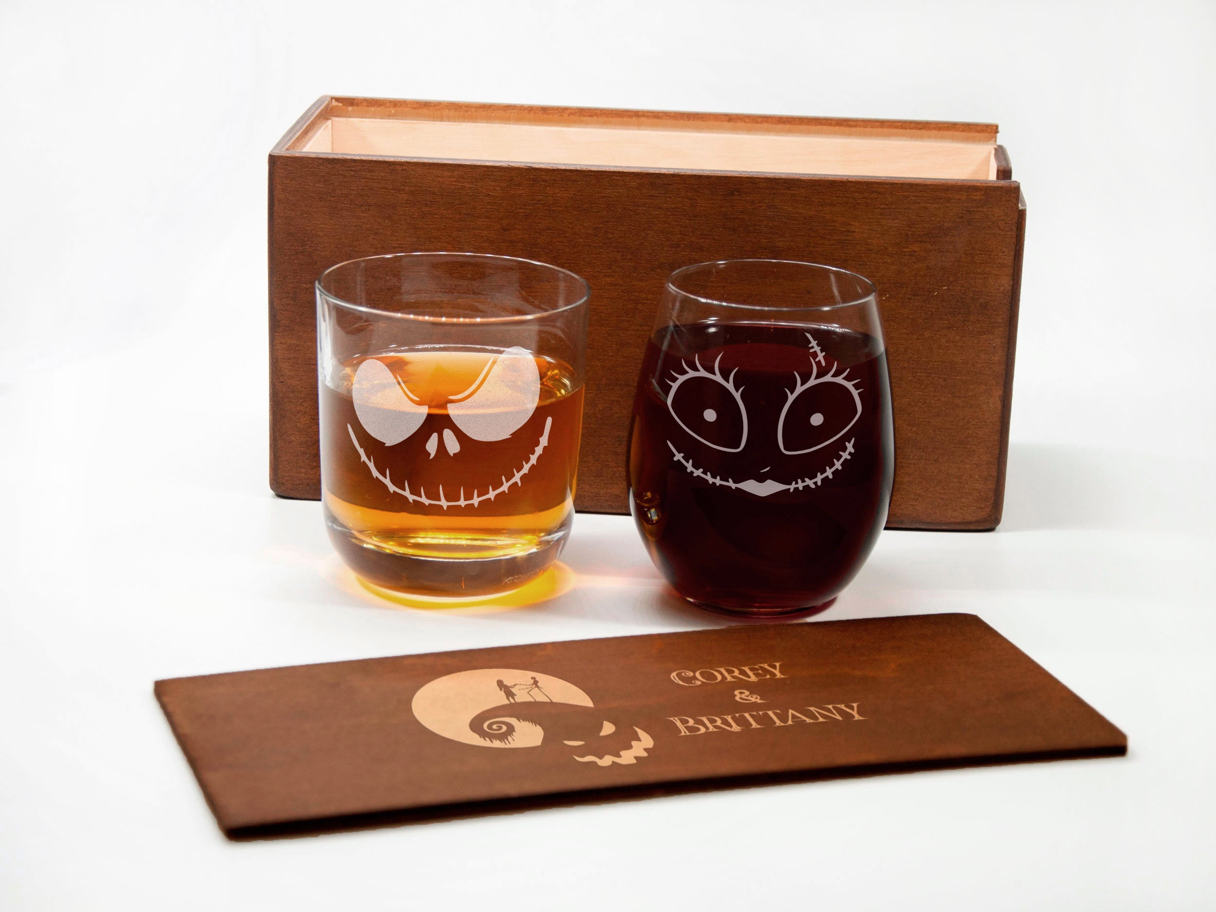 Halloween Wedding Toasting Glasses - Mr and Mrs Wedding Gifts