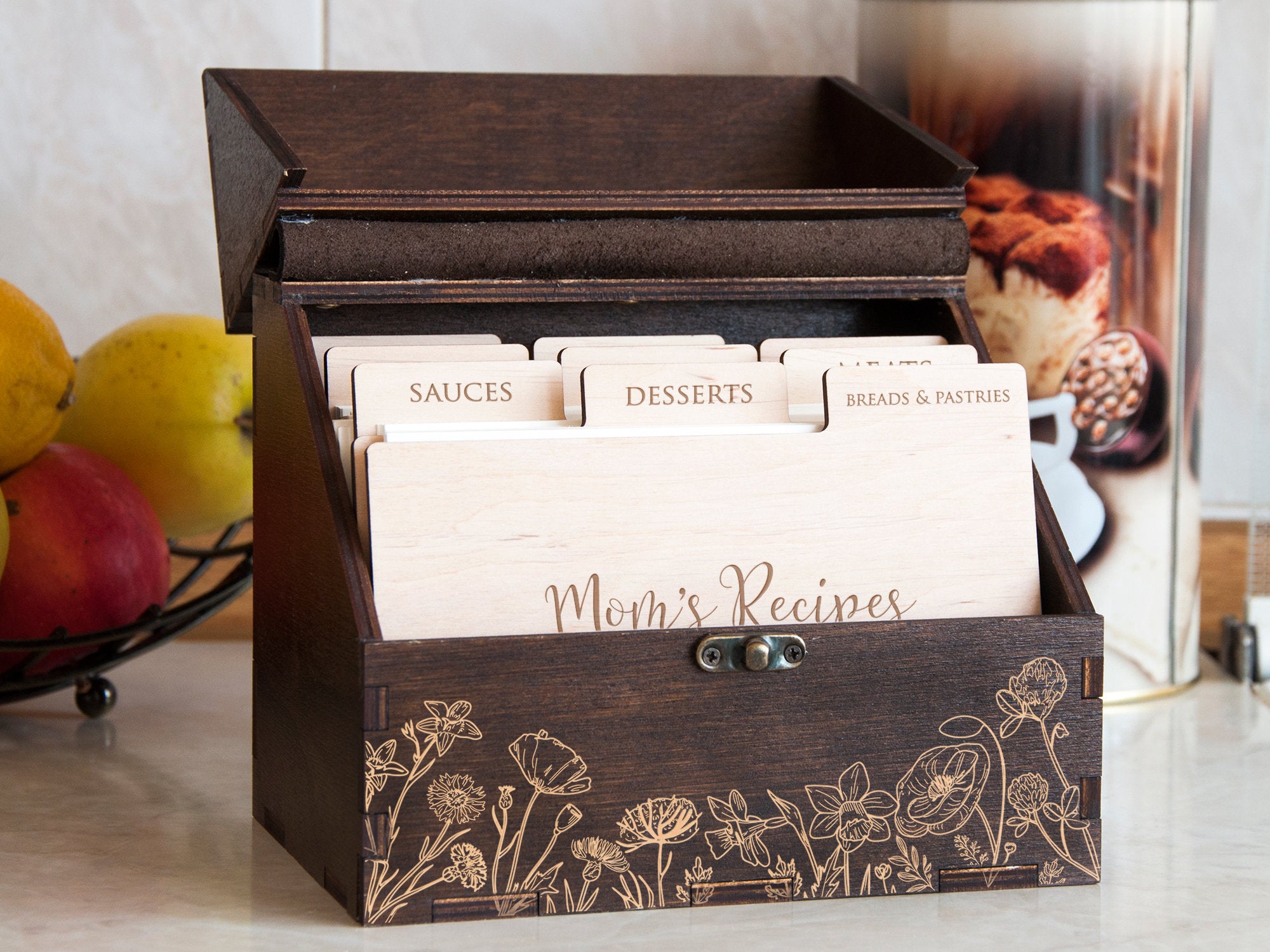 Personalized Recipe Box with Wooden Dividers - Wood Kitchen Decor - Gift for Mom