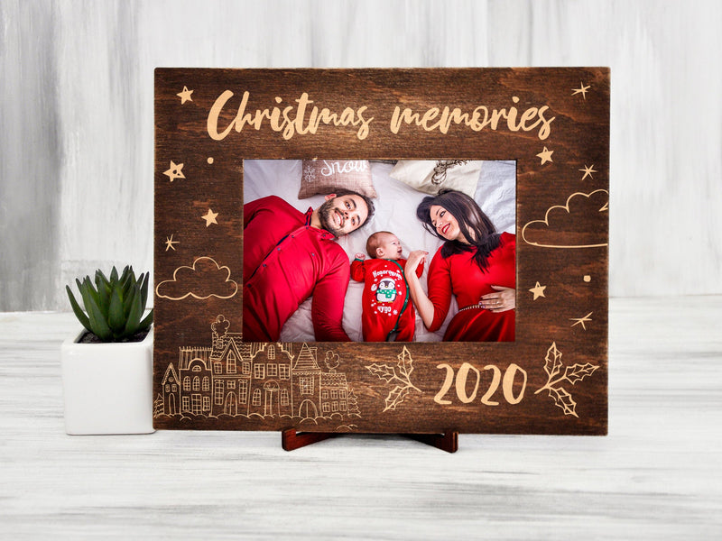 Christmas Memories Photo Frame - Family Holiday Gift